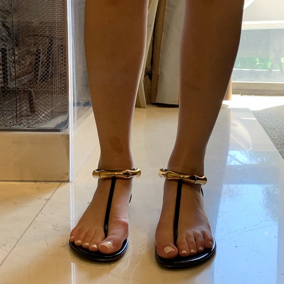 Gucci: Coraline Bamboo Ankle-Wrap Thong Sandal - Picture 6 of 10